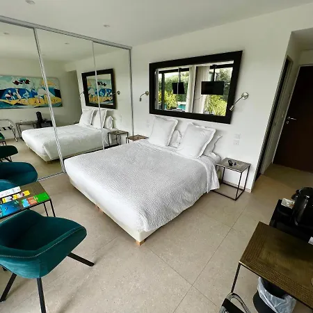 Frühstückspension Miami 5*