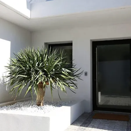 Miami 5*
